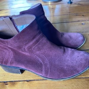 Lucky brand ankle boots size 9